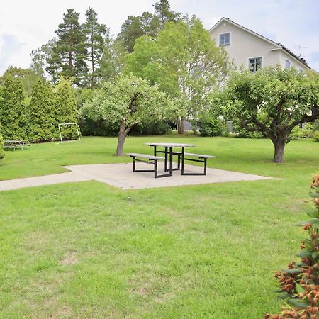 Pensionat Prinshöjden Katrineholm Bagian luar foto