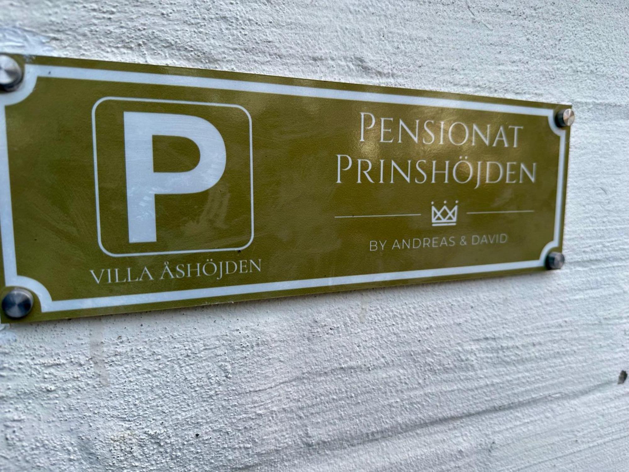 Pensionat Prinshöjden Katrineholm Bagian luar foto